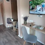 아파트 Karos Bianco Apartmanhaz 잘라카로쉬