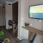 Karos Bianco Apartmanhaz *