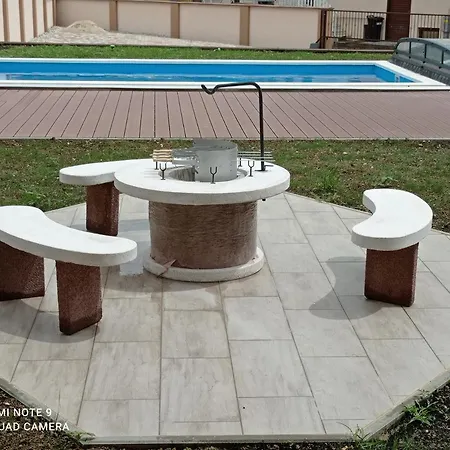 דירה Karos Bianco Apartmanhaz