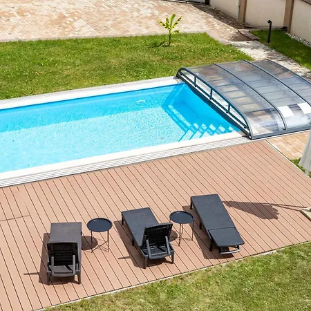 Karos Bianco Apartmanhaz Διαμέρισμα