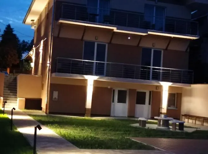 Karos Bianco Apartmanhaz *