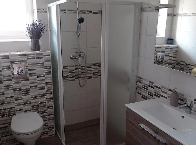 Appartement Karos Bianco Apartmanhaz