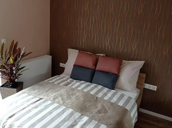 Karos Bianco Apartmanhaz 아파트 *