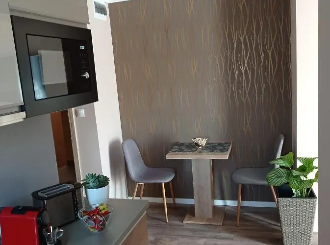 Karos Bianco Apartmanhaz Appartement