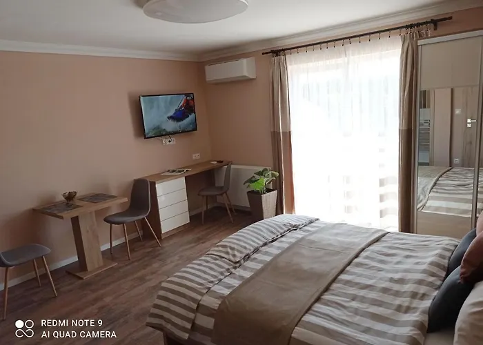 Karos Bianco Apartmanhaz *