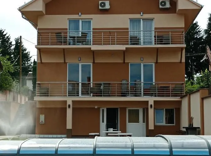 Appartement Karos Bianco Apartmanhaz